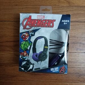 Marvel Avengers Kid Safe Black Panther Headphones